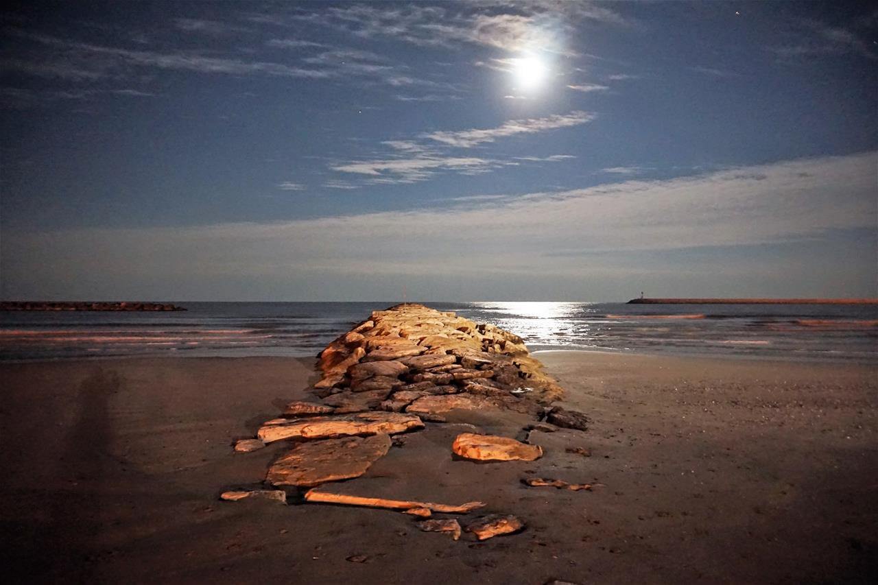 Il buongiorno in spiaggia a Porto San Giorgio