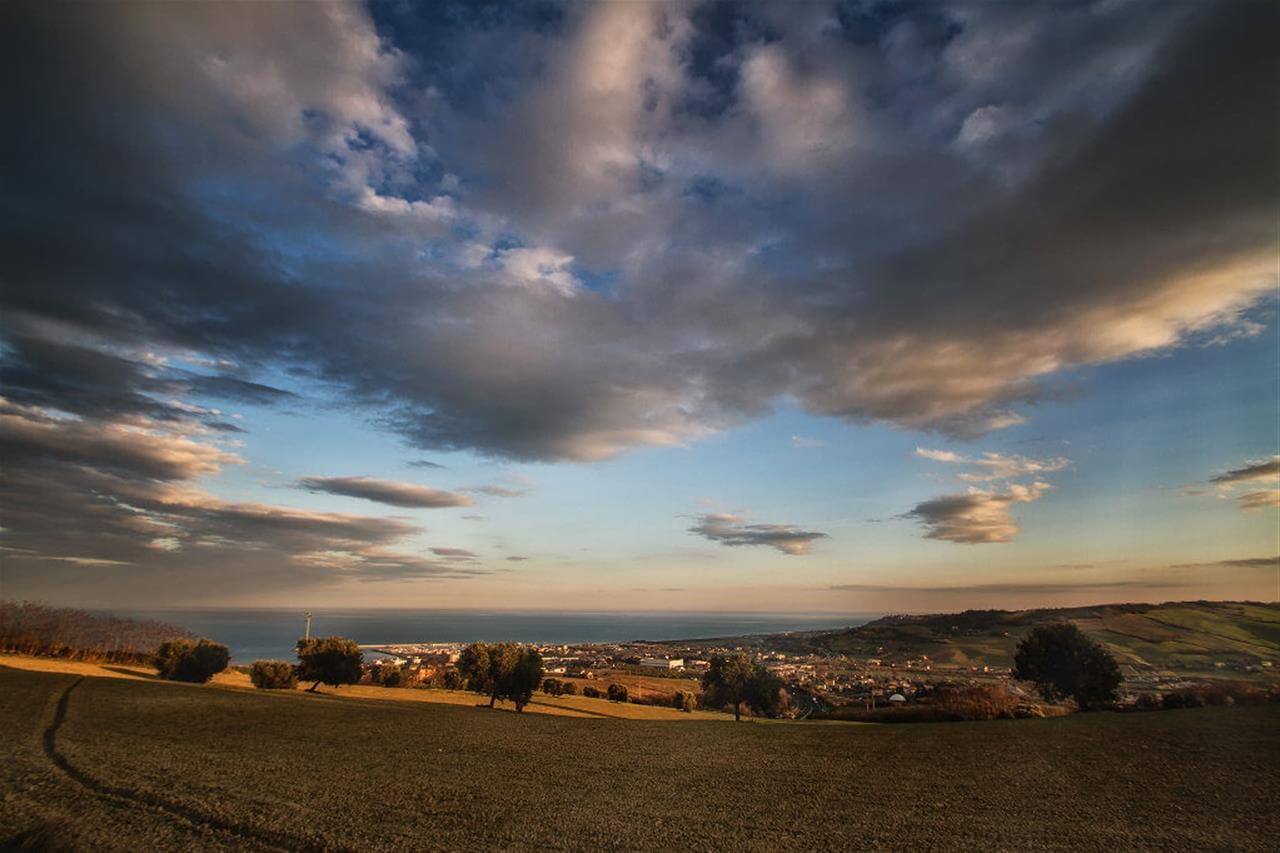 Porto San Giorgio dalle colline